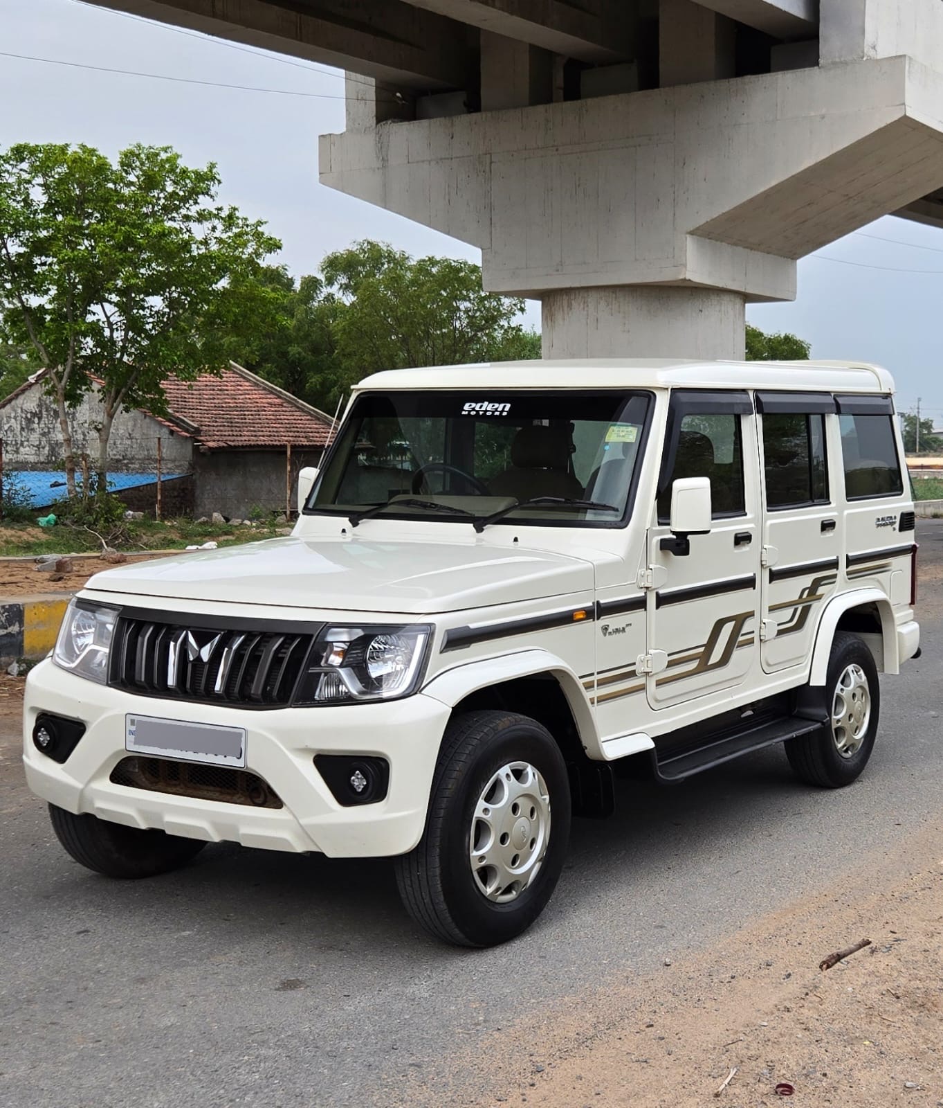 Mahindra Bolero